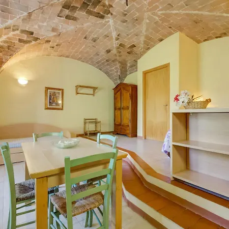 Holiday home Serene Farmhouse In Montescudaio With Skiing Nearby