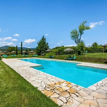 Serene Farmhouse In Montescudaio With Skiing Nearby Casale Marittimo