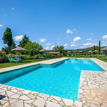 Serene Farmhouse In Montescudaio With Skiing Nearby Casale Marittimo